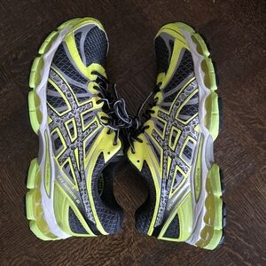 Men's Asics Gel Nimbus 15 Black and Yellow Running Shoes Size 11.5